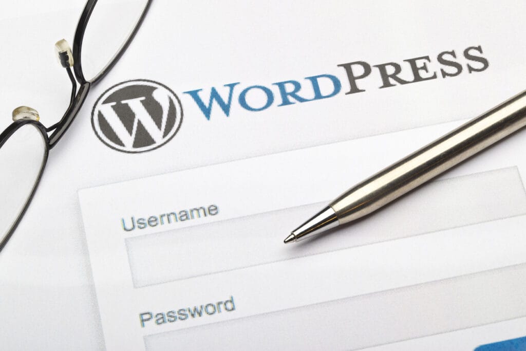 WordPress trends with pen and glasses.